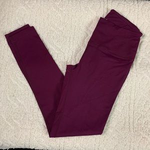 90 Degree maroon leggings size medium